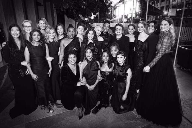 Toutes vêtues de noir, les comédiennes ont posé ensemble, solidaires, pour dénoncer le harcèlement sexuel