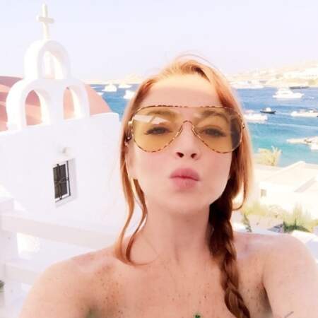 Mais Leila Ben Khalifa n'était pas seule à Mykonos : Lindsay Lohan aussi y passe du bon temps. 
