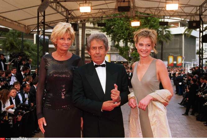 A Cannes également, avec sa femme Maryse et la fille de celle-ci en 1999