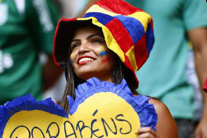 Voici une ravissante supportrice colombienne...