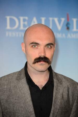 Crâne rasé et grosse moustache, le titre du prochain film de David Lowery ?