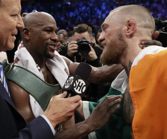 … le "combat du siècle" entre le vétéran du noble art Floyd Mayweather et le champion de MMA Conor McGregor