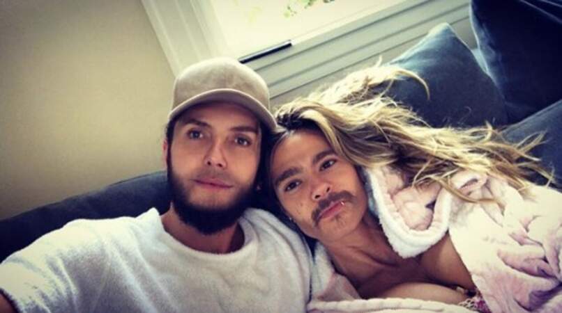 En voyant ce selfie de Heidi Klum et Tom Kaulitz, on comprend pourquoi les "face swaps" ne sont plus à la mode.