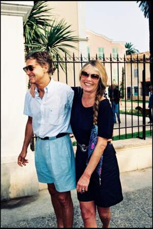 Coup de foudre mutuel à Saint-Tropez avec Bernard D'Ormale, qu'elle épouse en 1992...
