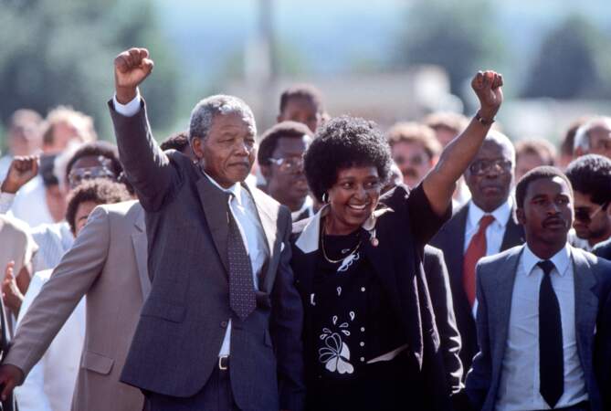  Nelson Mandela sort de prison après 27 ans de captivité