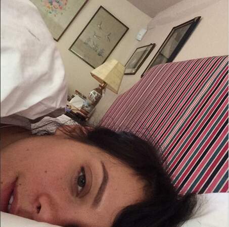 Point "on se réveille" avec Lily Allen, qui fête son anniversaire au lit !