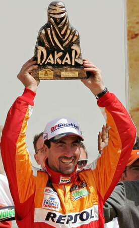En 2006, il remporte le rallye Dakar