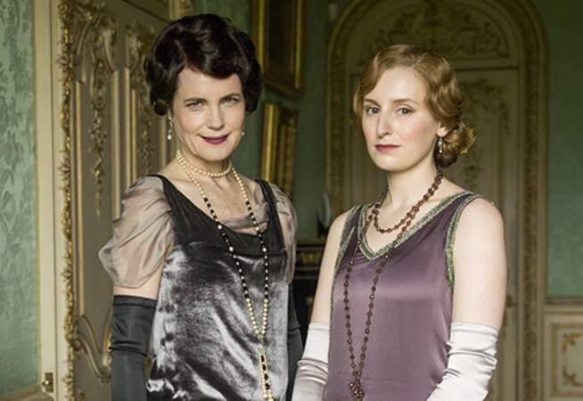 Cora Crawley, comtesse de Grantham, et Lady Edith Crawley