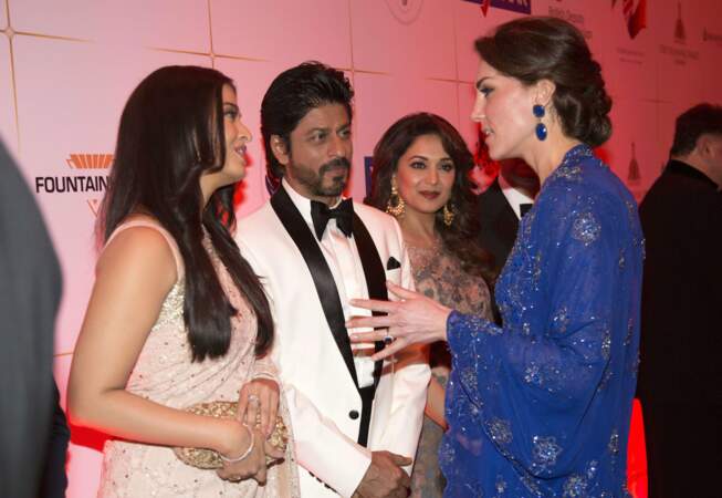 Et Kate de saluer l'actrice Aishwarya Ray et l'acteur Shahrukh Khan, deux mégas stars