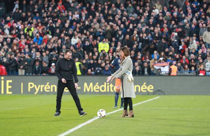 Iris Mittenaere a donné le coup d'envoi du match de Ligue 1 Montpellier/PSG