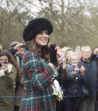 Après un début de grossesse difficile, Kate Middleton est radieuse.