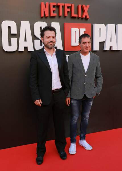 Jesus Colmenar et Alex Pina, forment un duo réalisateur/créateur sur le tapis rouge.