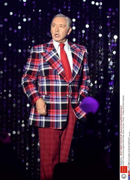 Kevin Spacey, il a le look (coco) !