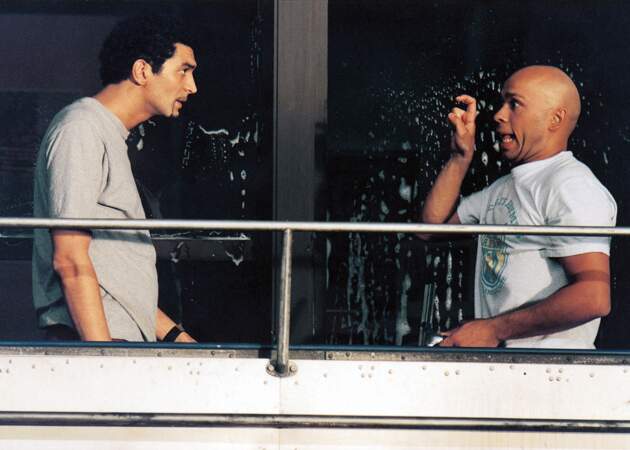 Eric Judor et Ramzy Bédia dans La Tour Montparnasse infernale (2001)