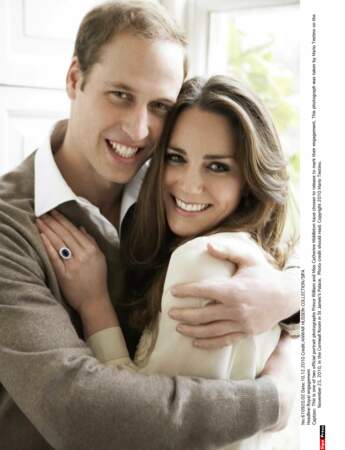 Portrait officiel lors de l'annonce des fiançailles entre le prince William et Kate Middleton (2010)