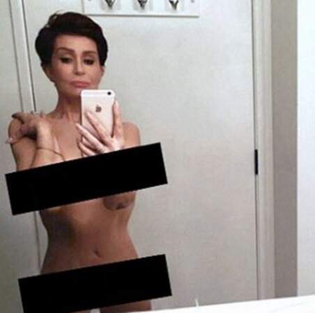 Idem pour Sharon Osbourne, en solidarité avec le selfie nu de Kim Kardashian. 