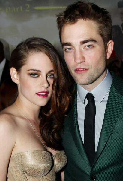 Stars de Twilight, Kristen Stewart et Robert Pattinson étaient en couple à l'écran et à la ville de 2009 à 2012.