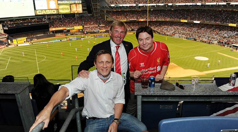 Mission rencontre sportive pour Daniel Craig (crédit photo : Liverpool FC /Getty Images)
