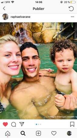 Ambiance plus sage et familiale pour Raphaël Varane, qui se la coule douce au Costa Rica, pays de la "pura vida"