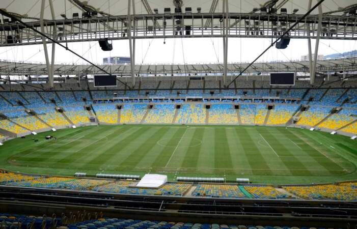 Stade Maracanã (Rio de Janeiro) 76 804 places
