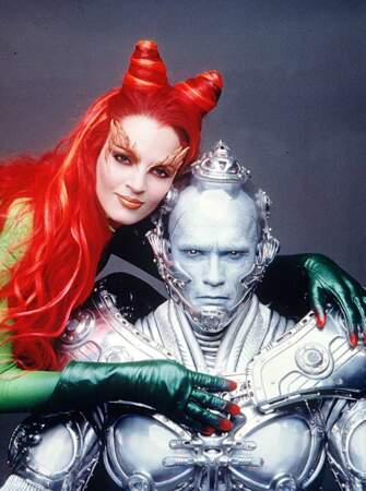 En vénéneuse Poison Ivy dans Batman et Robin, avec Arnold Schwarzenegger (1997)