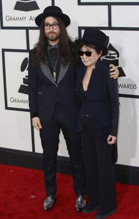 Yoko Ono, Madame John Lennon, et leur fils Sean 