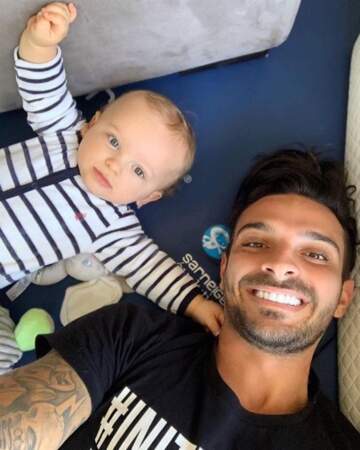 Selfie père-fils pour Julien Tanti et son petit Tiago. 
