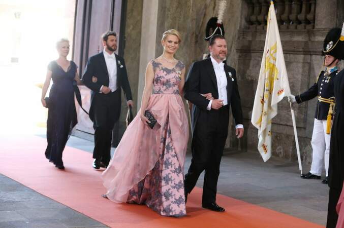 Le cousin du prince, Gustav Magnuson, et son épouse, l'ancien mannequin Vicky Andrén