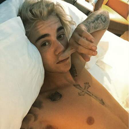 Le réveil de Justin Bieber a l'air difficile...