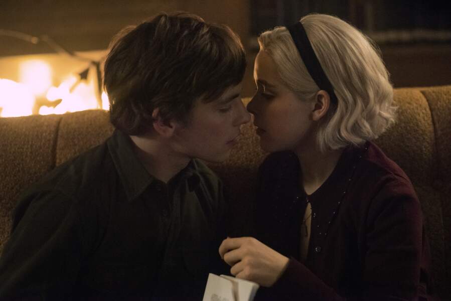 Les Nouvelles Aventures de Sabrina découvrez les images de la saison 2 sur Netflix Télé Loisirs Les Nouvelles Aventures de Sabrina découvrez les images de la saison 2 sur Netflix Télé Loisirs