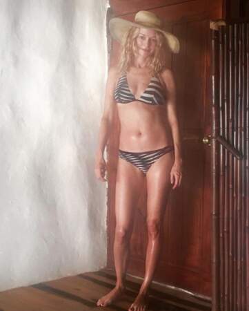 Heather Graham nous a dévoilé sa silhouette en bikini.