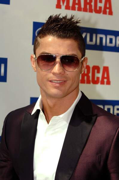 Cristiano Ronaldo et les coupes de cheveux travaillées au gel coiffant, c'est toute une histoire !