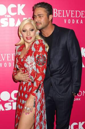 La chanteuse Lady Gaga et Taylor Kinney, en couple depuis 2011. 