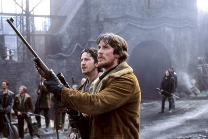Dans Le Règne du feu avec Christian Bale (2001)