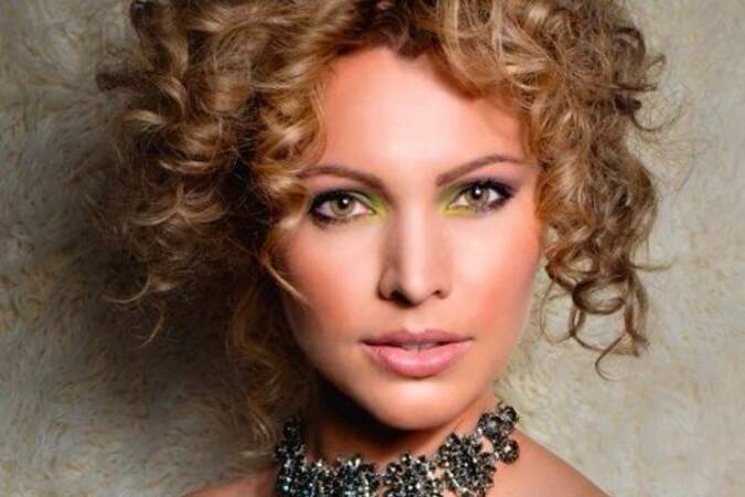 Miss Pays-Bas - Jacqueline Steenbek | C'était indispensable le vert au creux des yeux ?