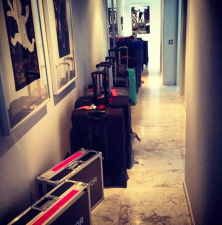 A votre avis, à qui sont toutes ces valises ?