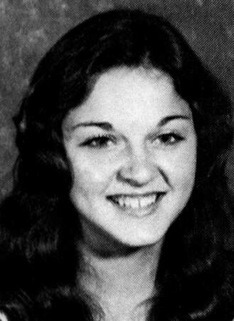 1974, lycéenne Madonna Louise Ciccone  fréquente un lycée du Michigan