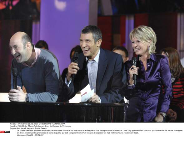 Avec Nagui et Kad Merad sur le plateau du Téléthon en 2007