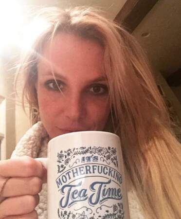 Dès le réveil, Britney Spears est déjà connectée sur les réseaux sociaux. 
