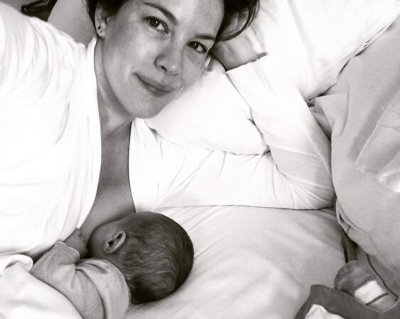 Liv Tyler nous offre un nouveau cliché très intime de son bébé Lula Rose.