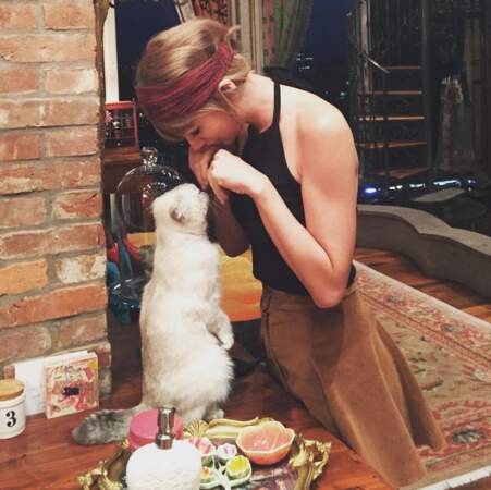Gouzi, gouzi, gouzi pour Taylor Swift et son chat.