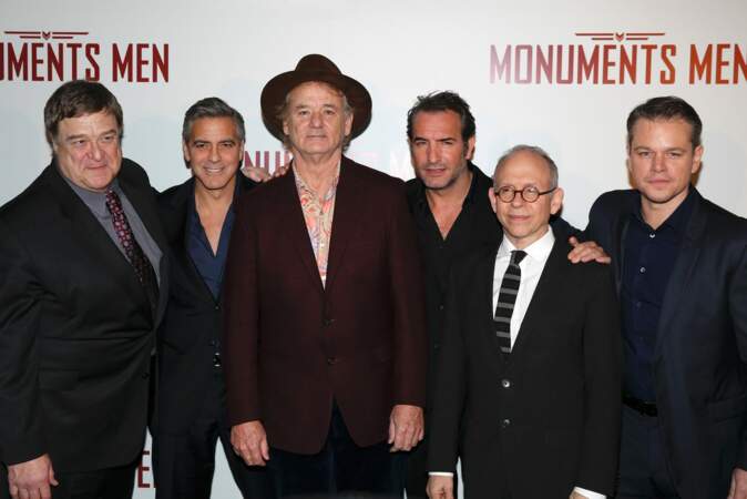 Toute l'équipe du film à l'avant-première parisienne de Monuments Men, mercredi 12 février 2014
