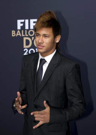 En cette soirée du Ballon d'or 2011, priorité à la sobriété pour Neymar
