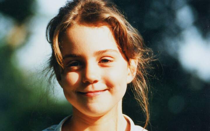 En 1987, à 5 ans, Kate est décrite comme sportive et studieuse