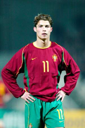 Dès 2001, il entre en sélection portugaise des - de 17 ans, puis des - de 20 ans, avant d'arriver chez les Espoirs