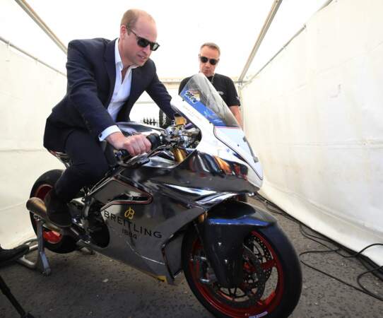 Le duc de Cambridge s'essaye à la moto (6 mai 2018)