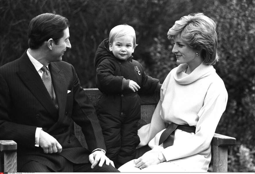 Avec Lady Diana, le prince Charles devient le papa d'un petit William en 1982