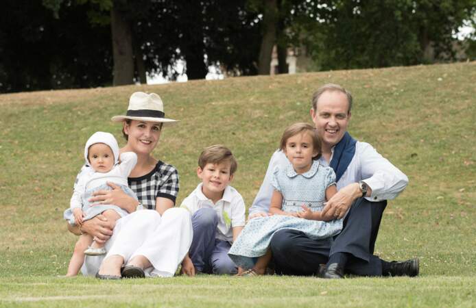 France : Le duc de Vendôme éduque son fils Gaston et ses sœurs à un honneur suprême