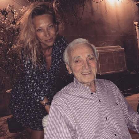Et Laura Smet en compagnie du "père spirituel de son père" : le grand Charles Aznavour !