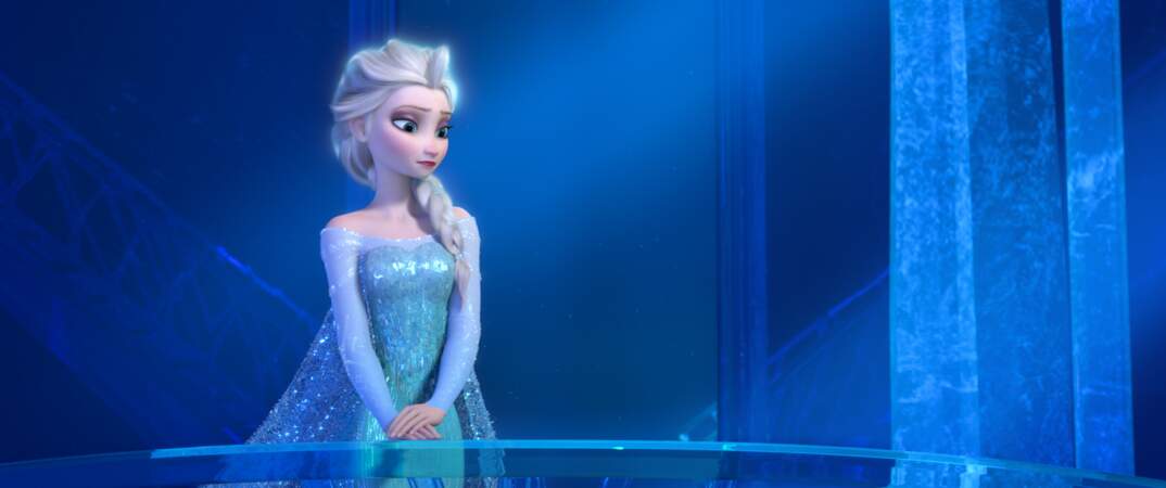 Qui pour entrer dans le costume d'Elsa, la célèbre Reine des Neiges ? 